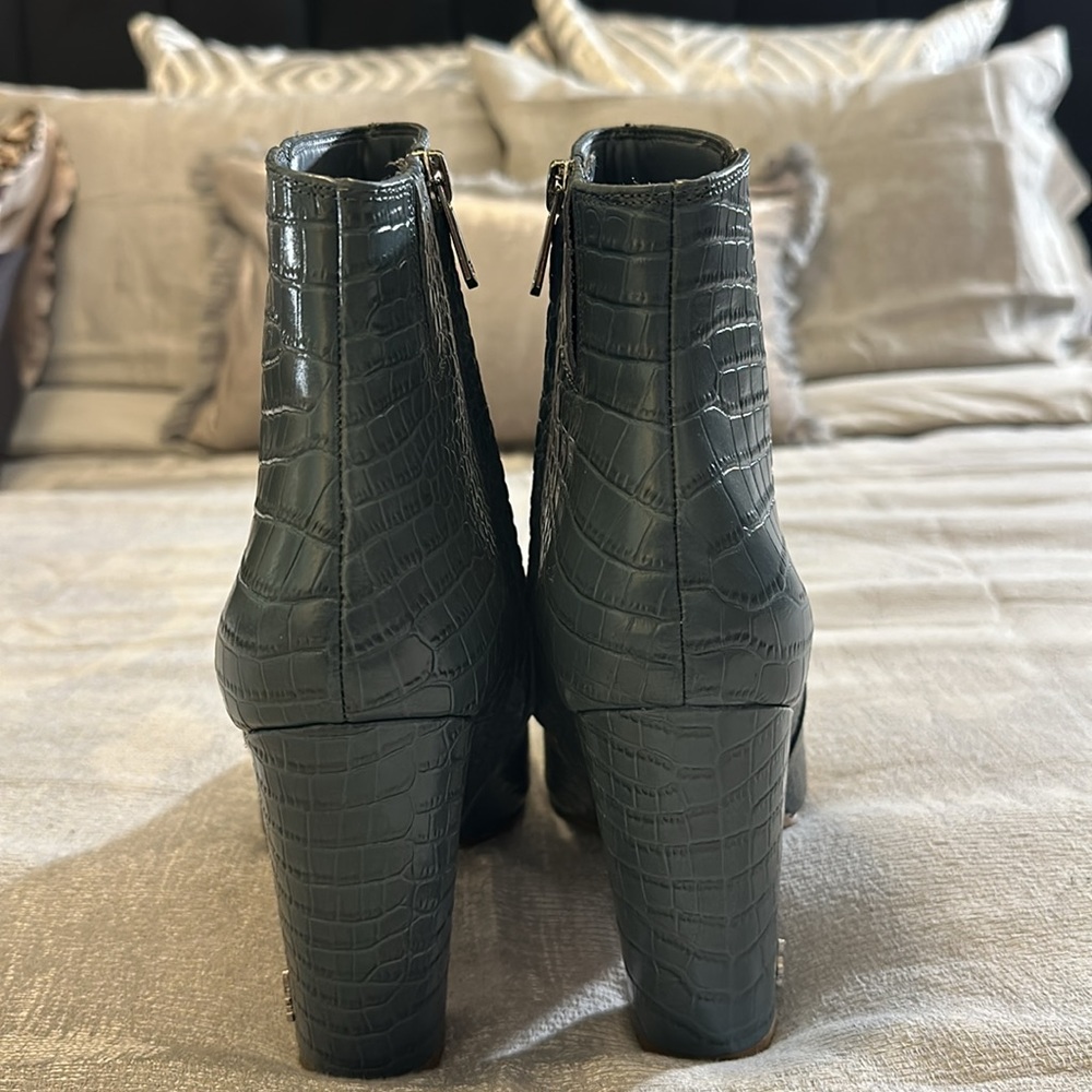Sam Edelman Raelle 2 Ankle Boot - Picture 3 of 4